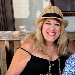 Meet your Posher, Diane